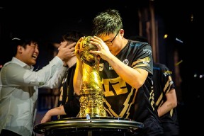 包含夺冠引发热议！，德布劳内在RNG比赛中反败为胜比赛高潮迭起的词条-manbet app